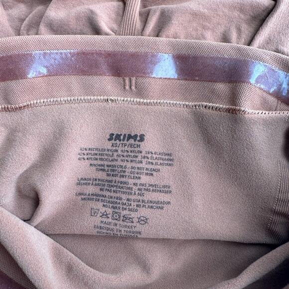 SKIMS Seamless Sculpt High Waisted Above Knee Short Bronze Shapewear XS NWOT - Picture 4 of 5